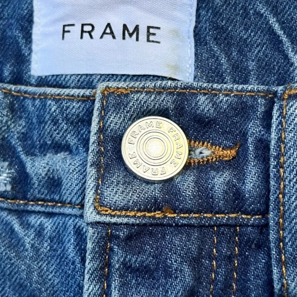 FRAME Le High 'N' Tight Faded High-Rise Tapered Jeans, 28” - Picture 6 of 13